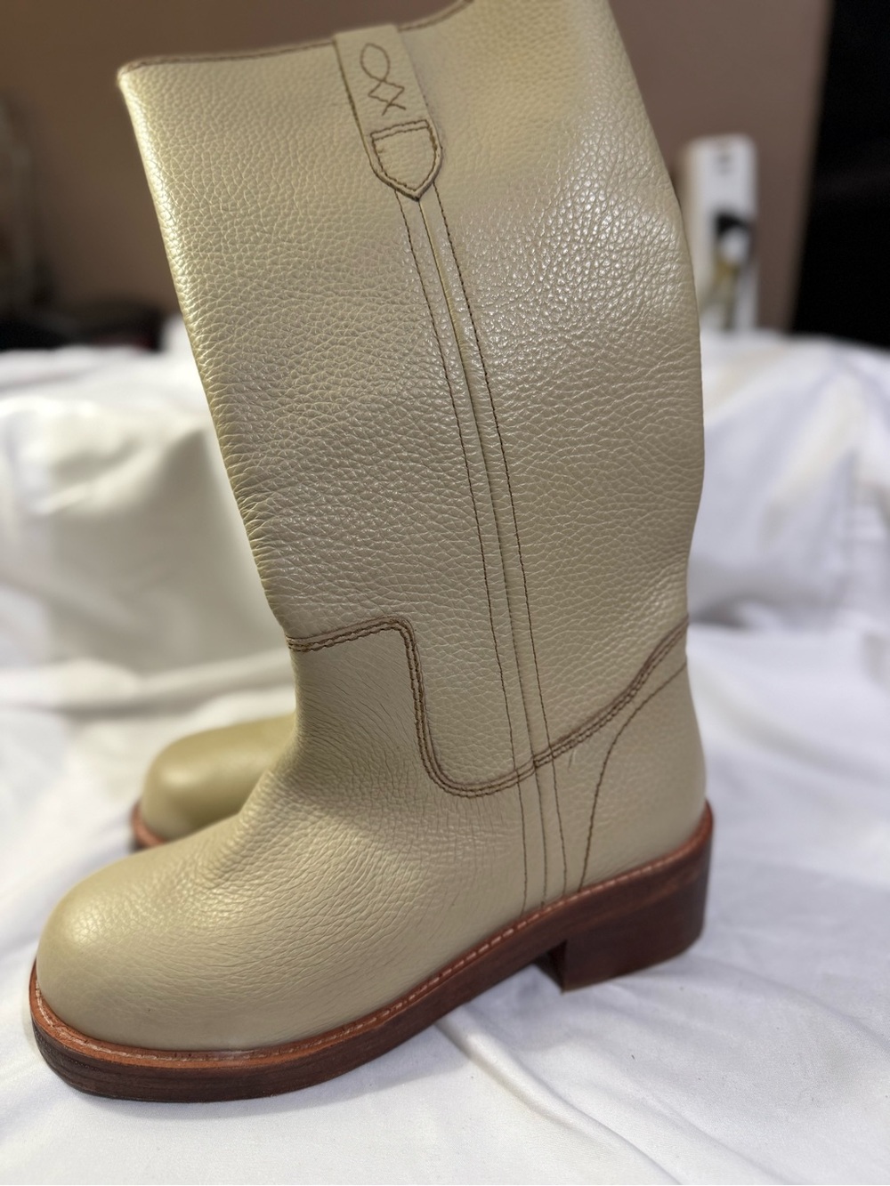 Free People Blaze Pull On Boot in Parchment W/Size 8